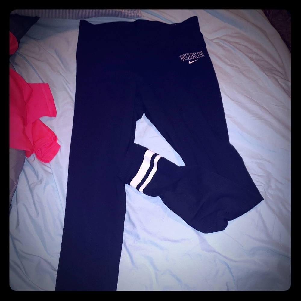 Women's black Nike leggings NWT